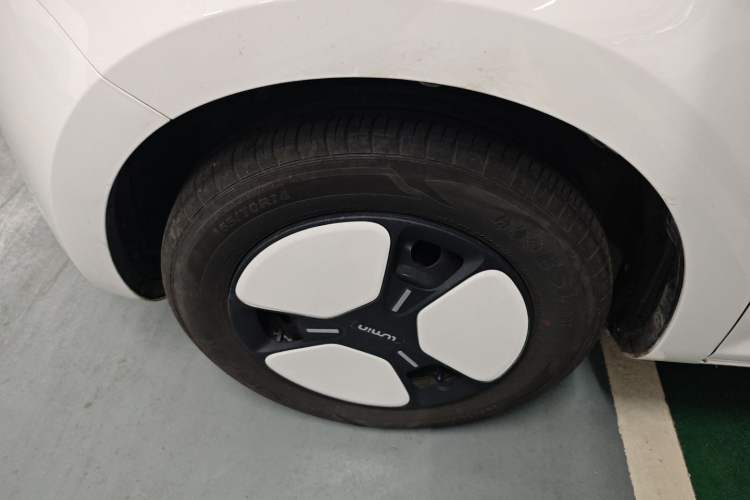 Used CHANGAN NEVO Lumin 2025 205 km Xiangqin Version Left Front Wheel Hub