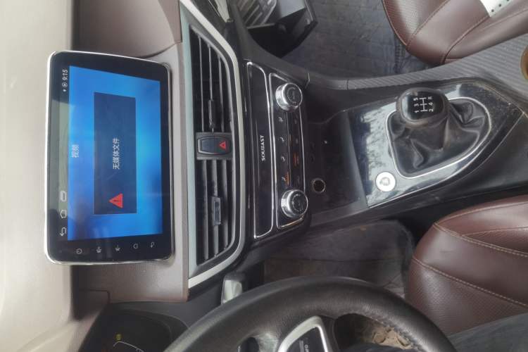 Used Soueast A5 Wing Dance 2019 1.5L Manual Flagship Version China V Standard Audio And AC Panel