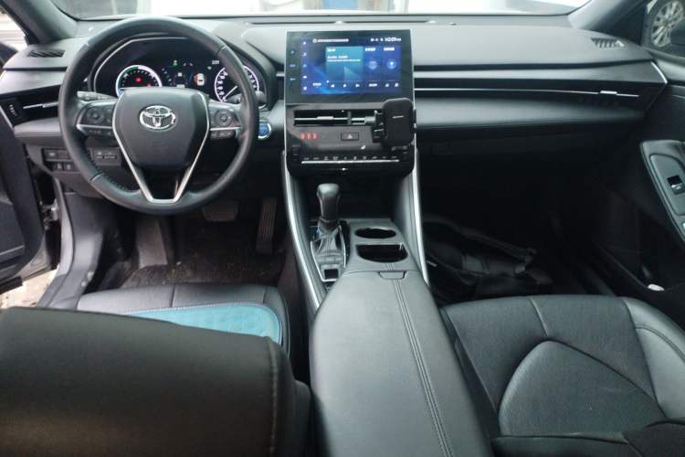 Used Toyota Avalon 2023 Dual-Engine 2.5L Luxury Edition Center Console