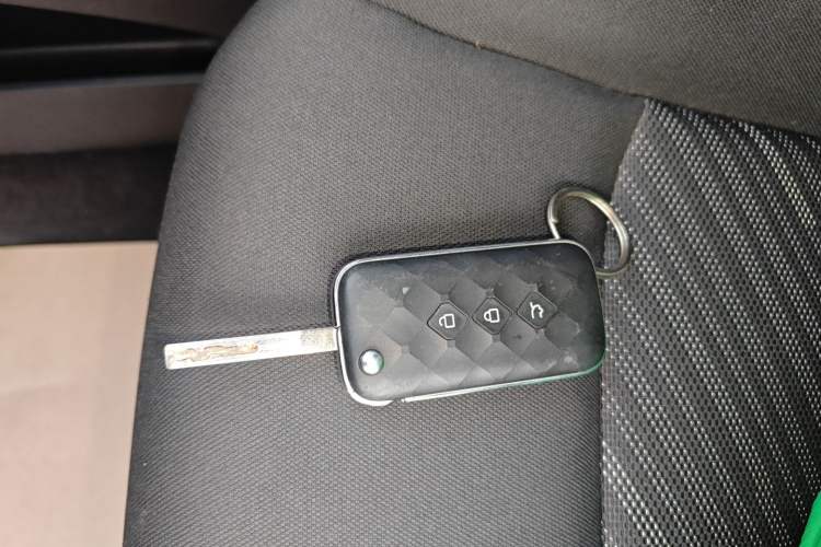 Used Wuling Alvez 2022 1.5L Manual Free-Style Model