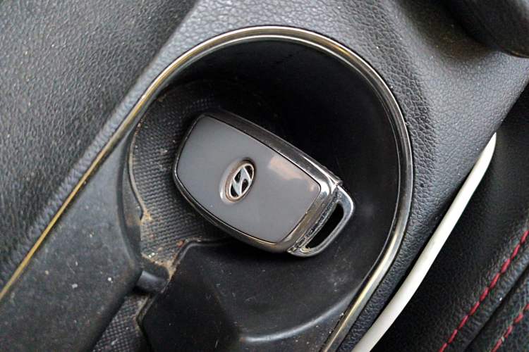 Used Hyundai Elantra (6th Generation / Lingdong) 2016 1.6L Automatic ZhiXuan – Elite Version