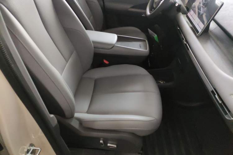 Used Dongfeng NAMMI 06 2025 471 Ultra