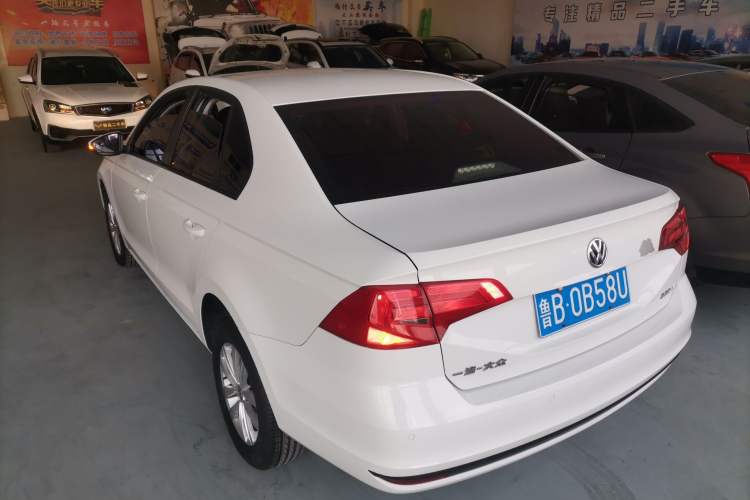 Used Volkswagen Bora 2016 1.6L Automatic Fashion Model
