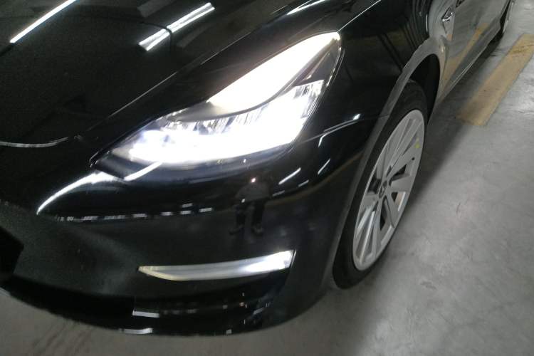 Used Tesla Model 3 2019 Long-Range Rear-Wheel-Drive Version