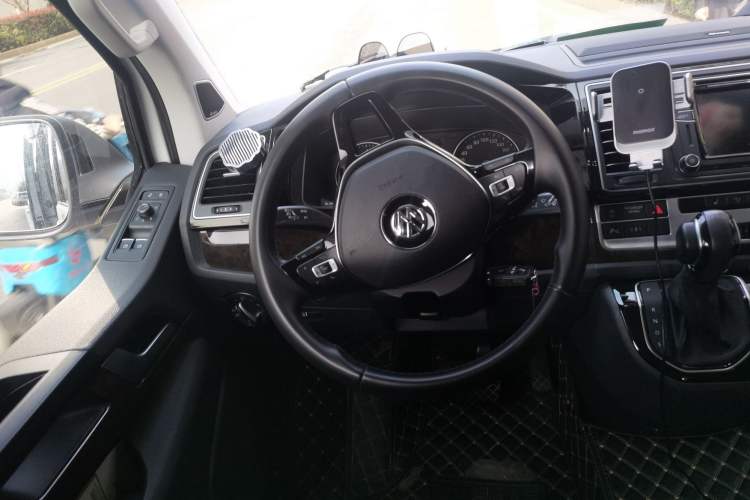 Used Volkswagen Multivan 2019 2.0 TSI 4x4 Prestige Edition 7-Seater
