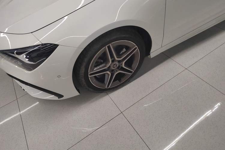 Used Mercedes-Benz CLA 2024-Year Facelifted CLA 200 Exterior 4