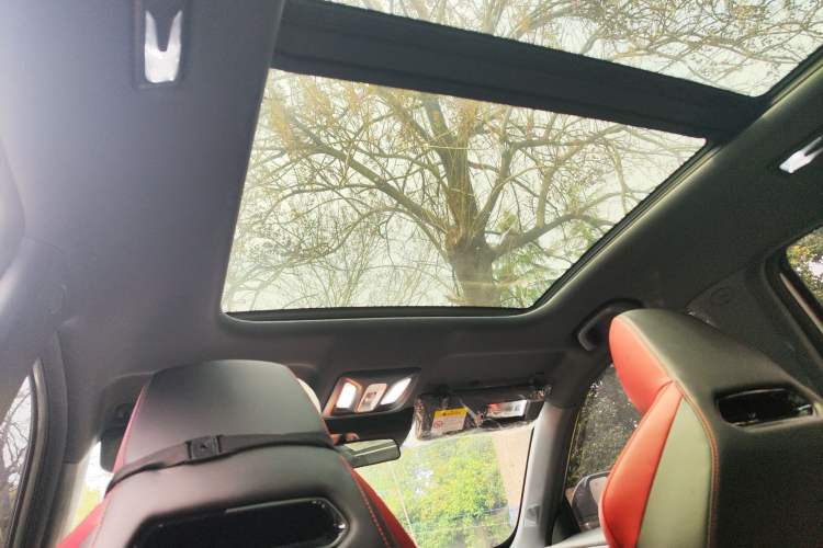 Used CHANGAN OSHAN Z6 2023 Blue Whale 1.5T DCT Smart Luxury Model Headliner