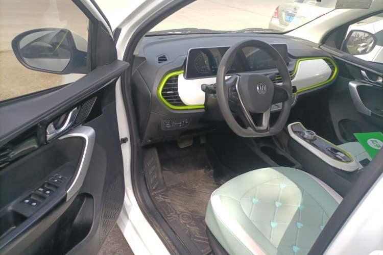 Used CHANGAN Benni E-Star 2022 Qingxin Edition Colorful Model Lithium-NMC Driver Seat