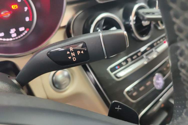 Used Mercedes-Benz C-Class 2018 C 200 L Sport Edition Achievement Special Edition Gear Lever