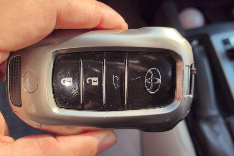 Used Toyota Prado 2014 2.7L Automatic Standard Edition
