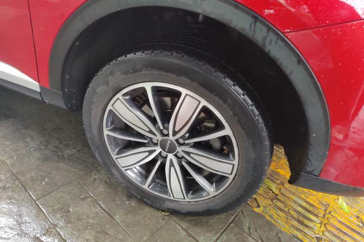 Used Haval H6 2021 1.5 GDIT Automatic Champion Edition Right Front Wheel Hub