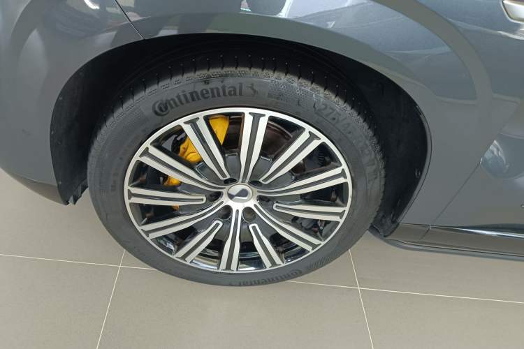 Used Denza N9 2025 Prestige Version
