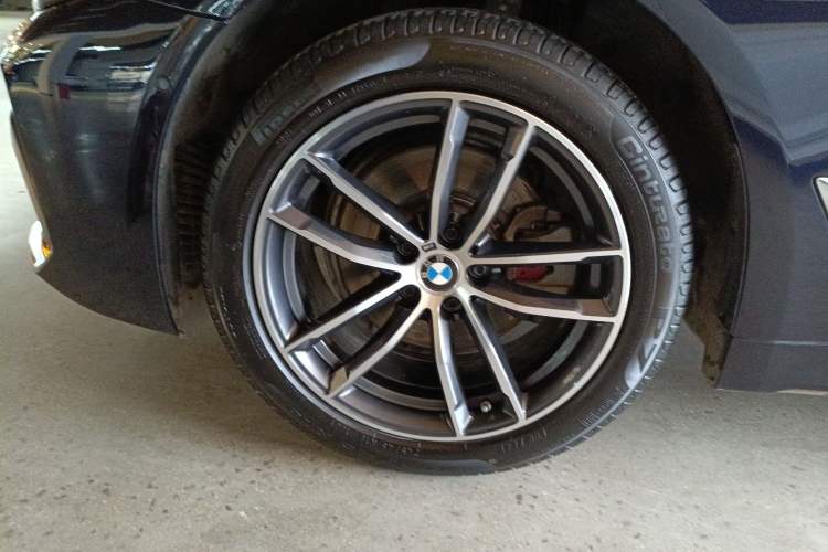 Used BMW 5 Series 2022 Restyled 525Li M Sport Package
