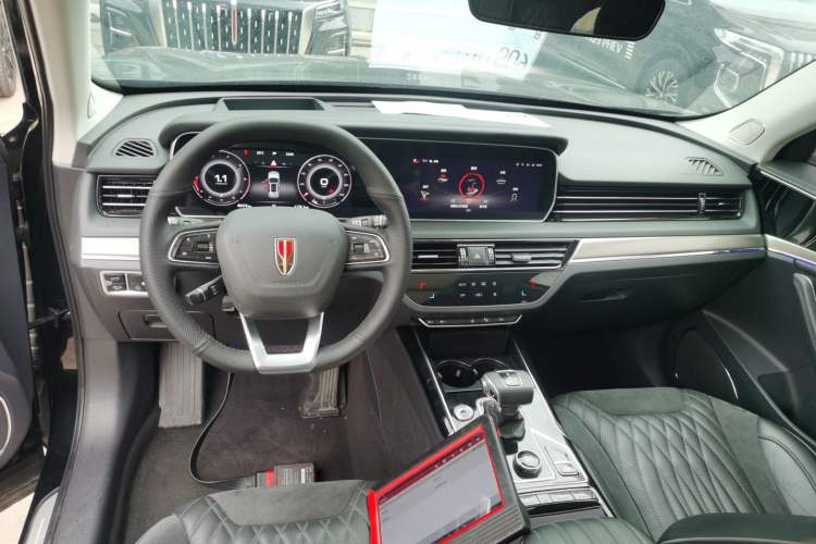 Used Hongqi HS5 2022 Revised Version 2.0T Smart Connect Flagship Edition
