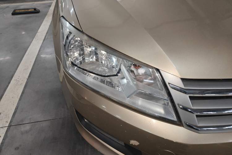 Used Volkswagen Santana 2013 1.6L Automatic Comfort Edition
