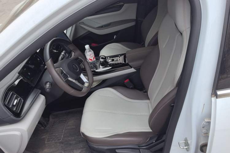 Used BYD Qin PLUS 2024 HONOR Edition DM-i 55KM Leading Model Left Front Seat