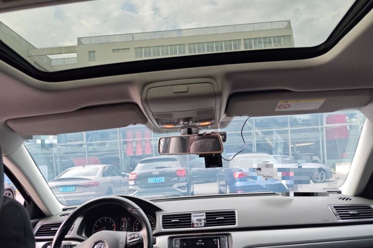 Used Volkswagen Passat 2015 1.8TSI DSG Prestige Edition Headliner