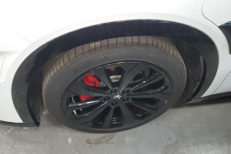 Used ARCFOX Alpha S 2022 HI Edition Advanced Version Exterior 4