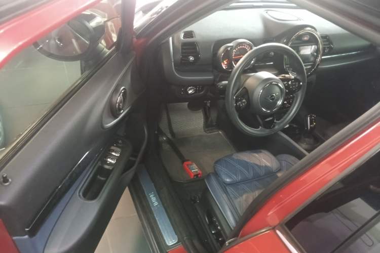 Used MINI Clubman 2019 1.5T COOPER Connoisseur Driver Seat