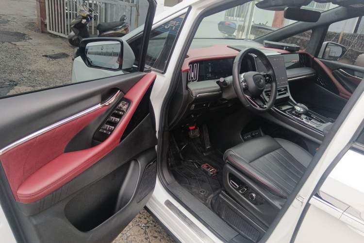 Used GAC Trumpchi M8 2023 Zongshi Series 400T Flagship Edition