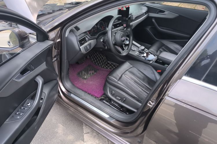 Used Audi A4L 2018 30th Anniversary Edition 40 TFSI Trendy Model
