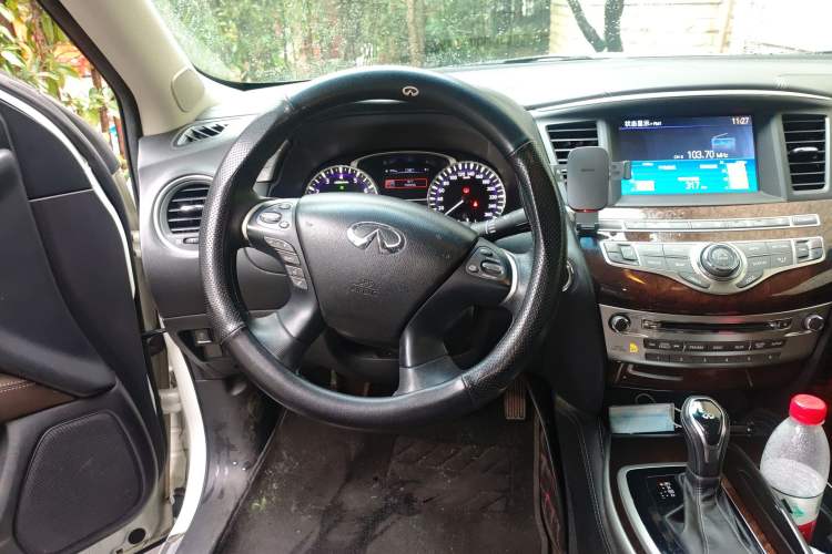 Used Infiniti QX60 (Import) 2016 2.5 S/C Hybrid Two-Wheel-Drive Excellence Edition China V Standard