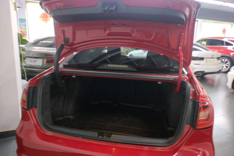 Used Volkswagen Sagitar 2013 2.0 TSI GLI