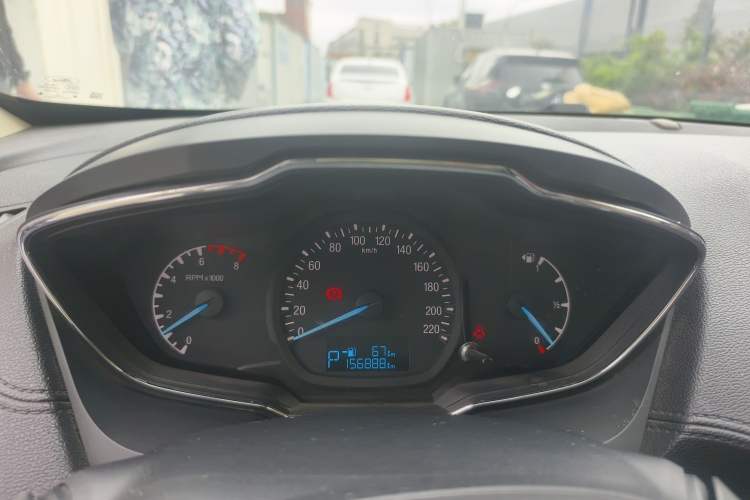 Used Ford Escort 2015 1.5L Automatic Fashion Model Instrument Cluster