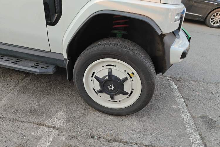 Used iCAR V23 2025 401 Two-Wheel Drive Advanced Edition Right Front Wheel Hub