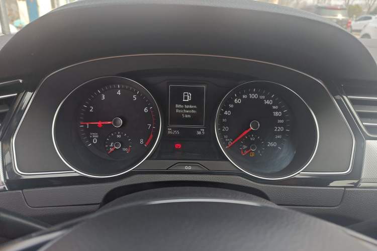 Used Volkswagen Magotan 2017 330TSI DSG Leading Model
