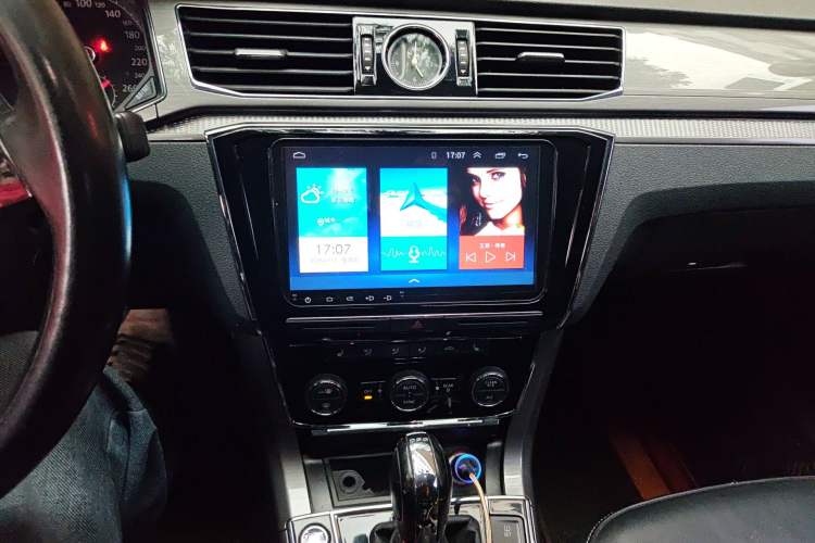 Used Volkswagen Passat 2017 330TSI DSG Luxury Edition
