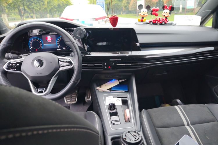 Used Volkswagen Golf 2021 280TSI DSG R-Line Center Console