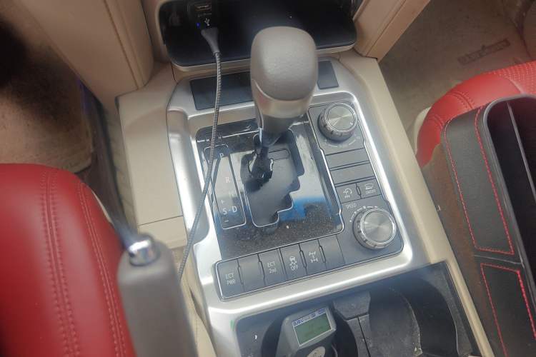 Used Toyota Land Cruiser 