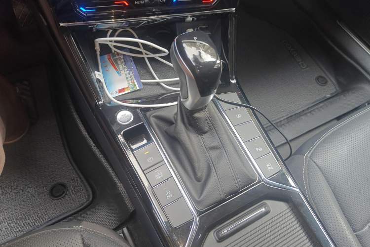 Used Volkswagen Passat 2023 330TSI Prestige Edition Gear Lever