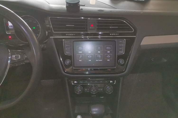 Used Volkswagen Tiguan L 2018 Facelift 330TSI Automatic Two-Wheel Drive Luxury Edition