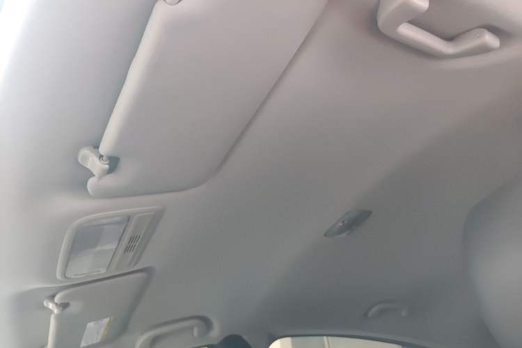 Used Honda Vezel 2015 1.8L CVT 2WD Elite Model Headliner