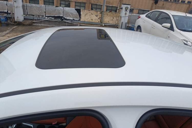 Used Chevrolet Cruze 2015 1.5L Automatic Luxury Edition Roof