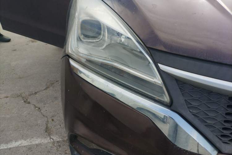 Used HYOSOW H3 2015 1.5L manual luxury version
