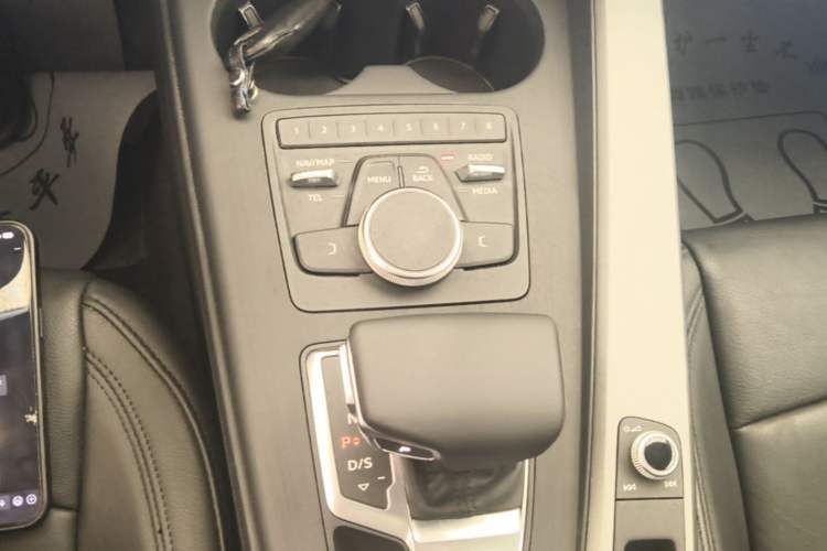 Used Audi A4L 2018 30th Anniversary Edition 40 TFSI Trendy Model
