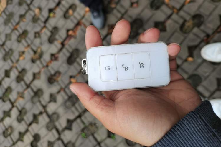 Used BYD Song New Energy 2017 Song DM 1.5TID All-Wheel Drive Prestige Model Vehicle Key