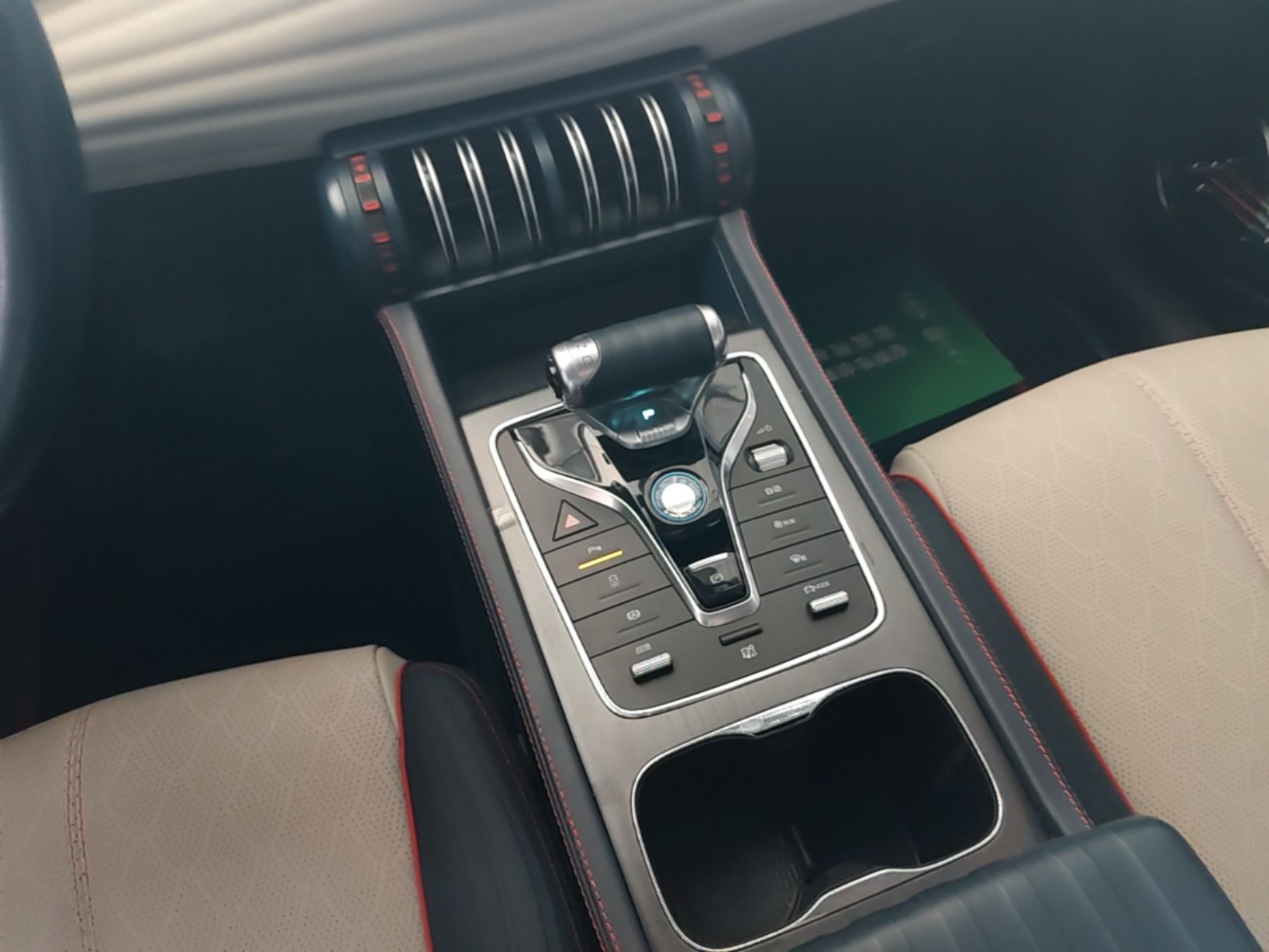 BYD Yuan PLUS 2022 510 km Luxury Version — снимка 16