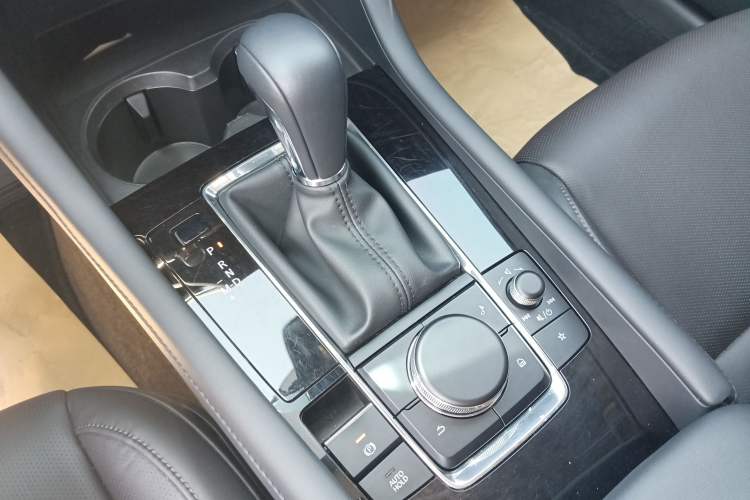 Used Mazda 3 Axela 2023 2.0L Automatic Zhiyao Edition