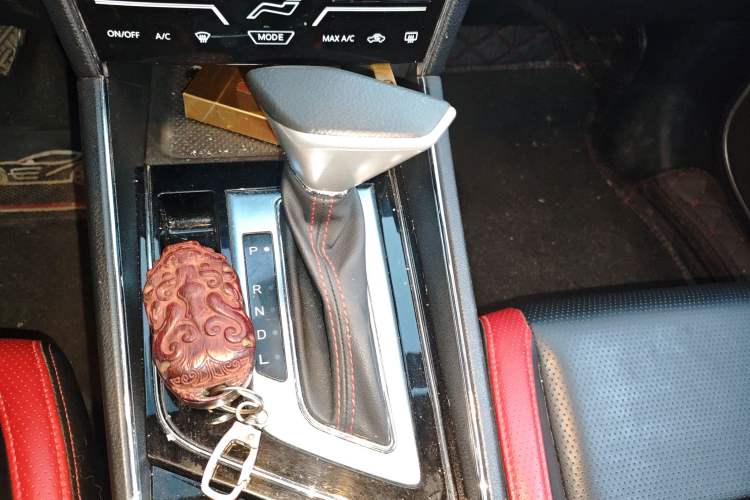 Used Venucia T60 2018 1.6L CVT Smart & Fun Version China V Standard Gear Lever