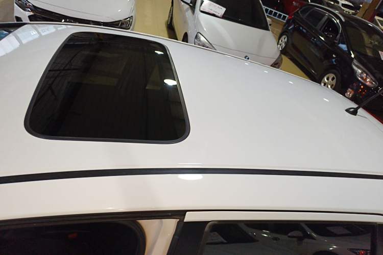 Used Honda Fit 2018 1.5L CVT Comfort Sunroof Version