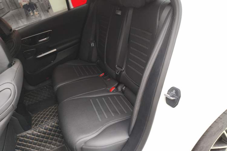 Used Mercedes-Benz C-Class 2023 Revised C 200 L Sport Edition Left Rear Seat