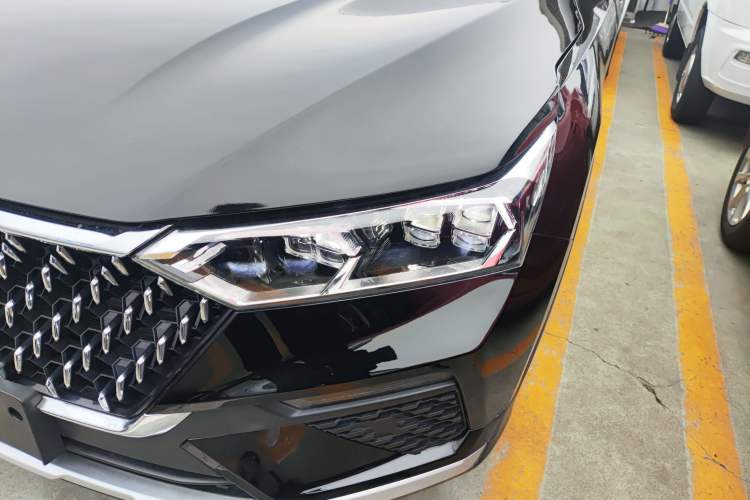 Used Bestune T77 2021 PRO 280 TID Automatic Luxury Model Left Front Headlight