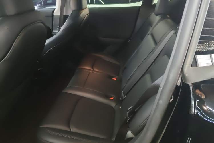 Used Tesla Model Y 2023 Rear-Wheel-Drive Version
