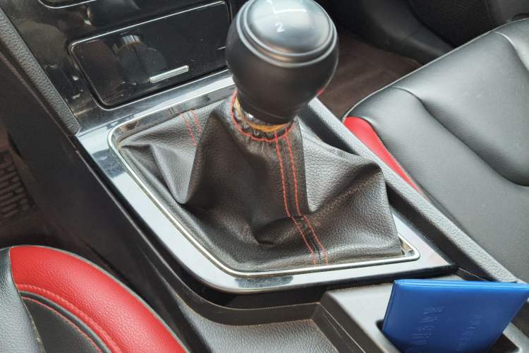 Used Venucia D60 2018 1.6L Manual Smart Connect Elite Edition
