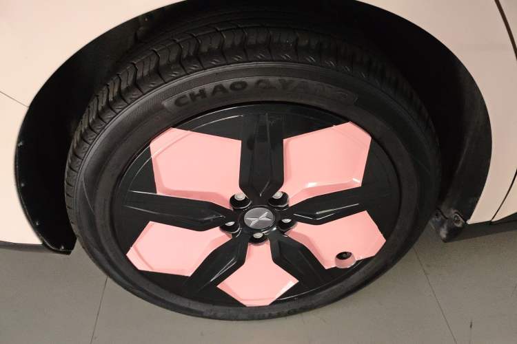 Used XPeng MONA M03 2024 620 with Ultra-Long Range Right Rear Wheel Hub