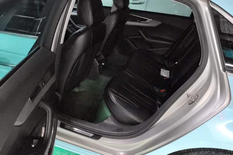 Used Audi A4L 2018 30th Anniversary Edition 30 TFSI Ambition Model